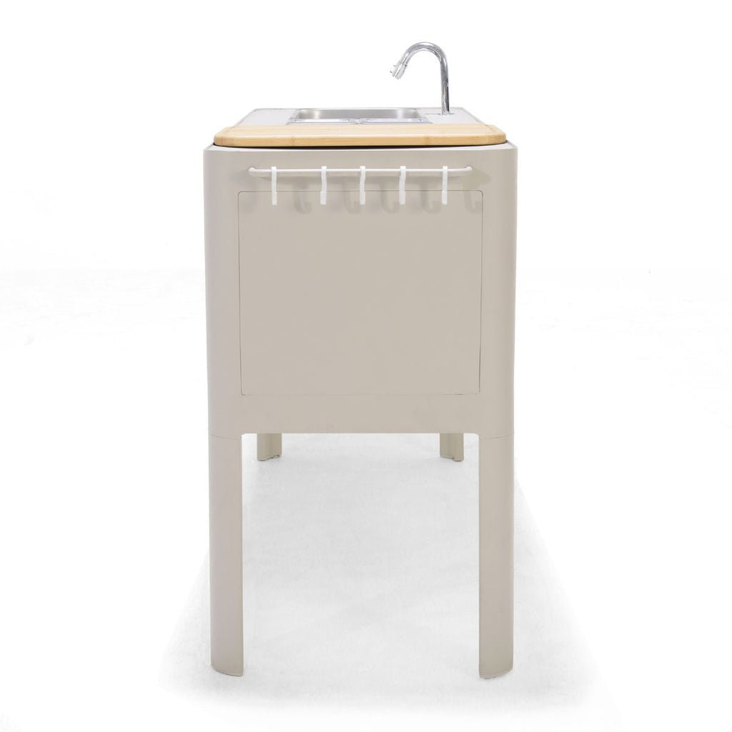 Portals Light Outdoor Kitchen